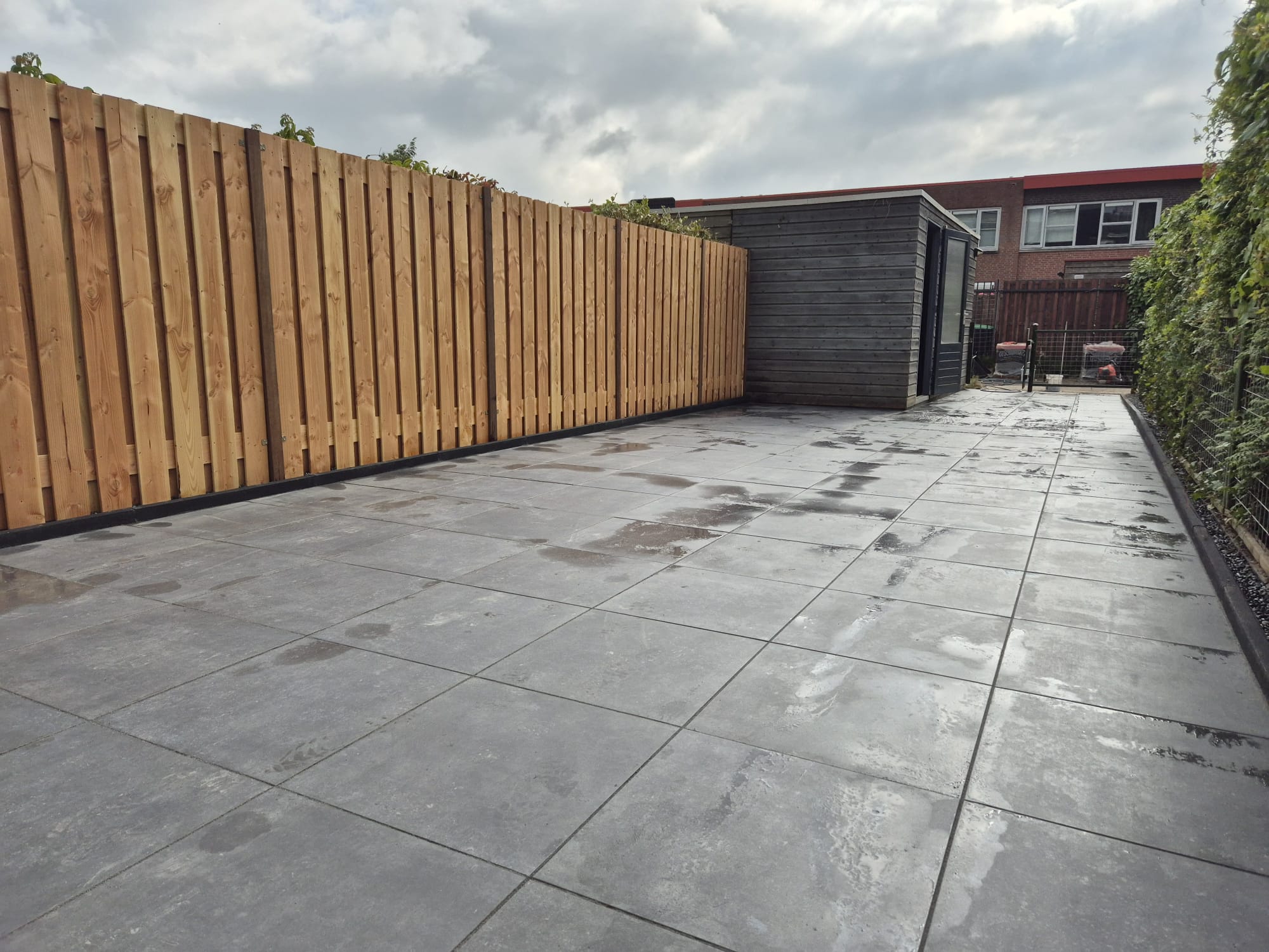 Afbeelding van project Jouw Droomtuin Dichterbij: Een Kijkje bij onze Recente Renovatie in Barendrecht